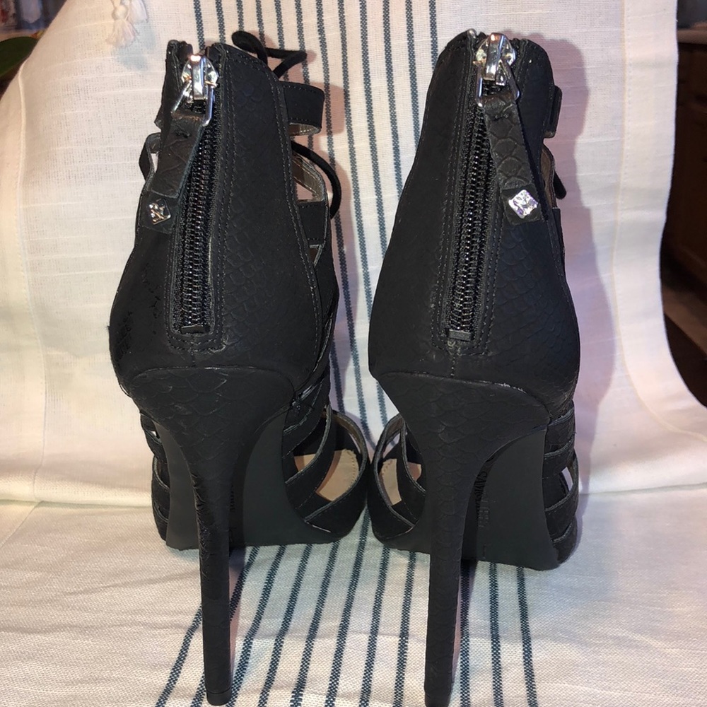 Sam & Libby Heels - Picture 4 of 11